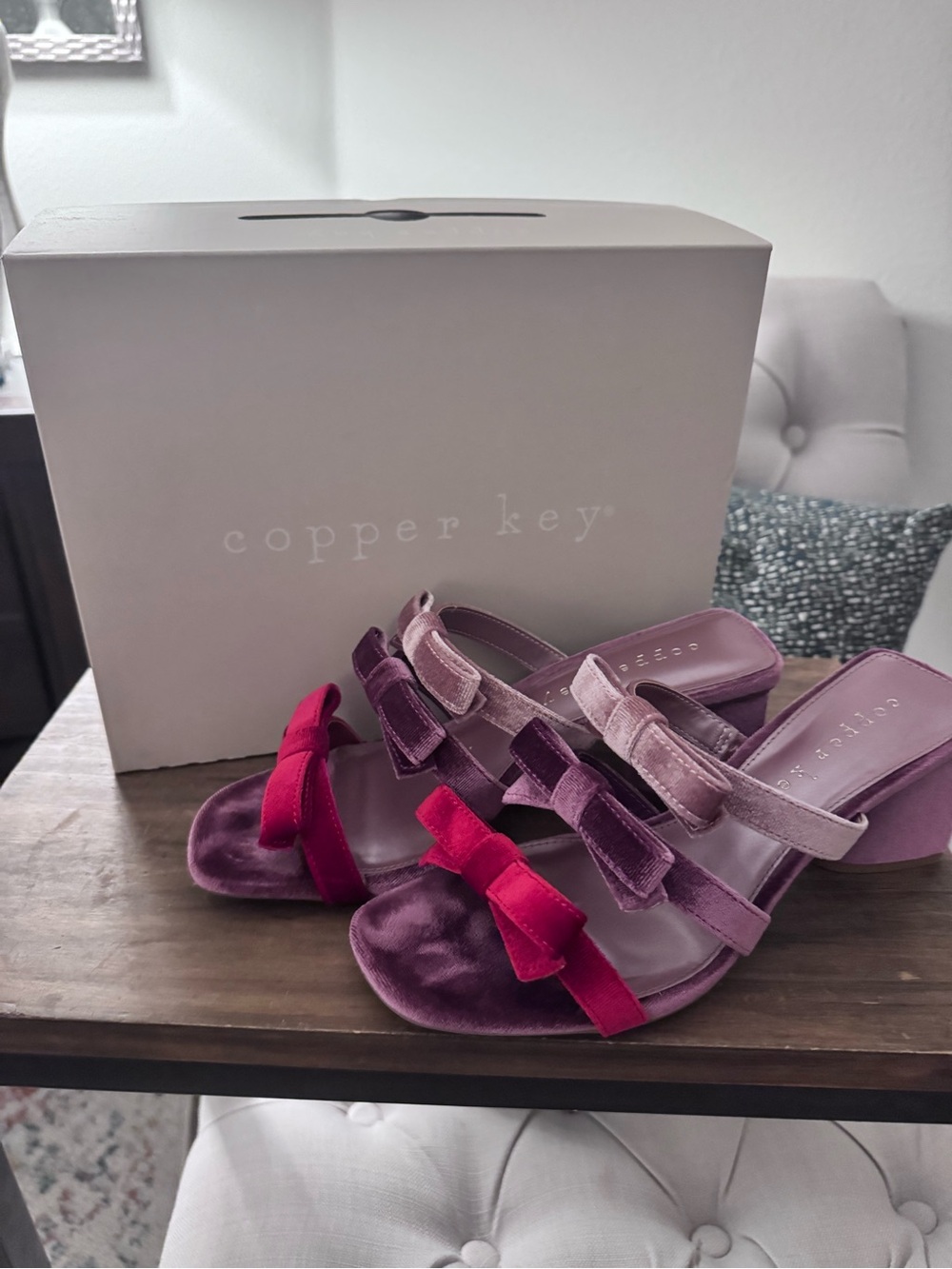 Copper Key Dual-Tone Velvet Bow Mules - Lavender & Fuchsia